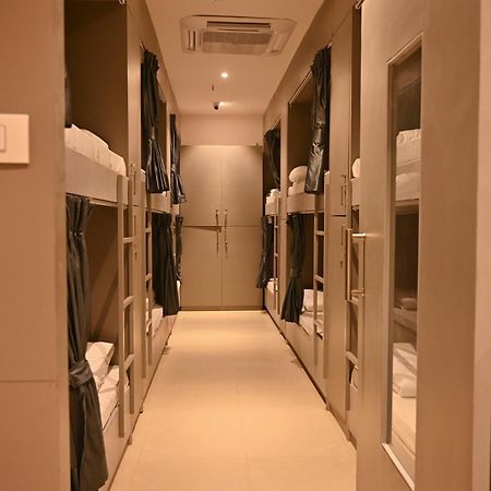 Bed & Bread Dormitory Bharuch Exterior foto